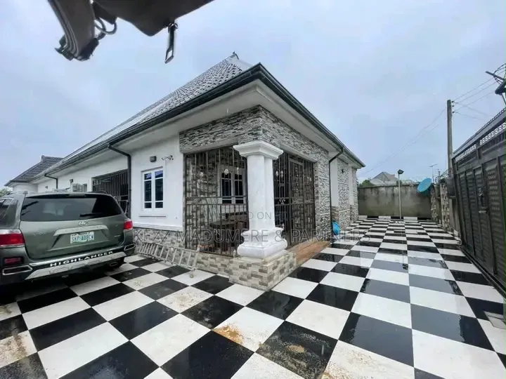 4bdrm Bungalow in By Deeper Life, Rumuoparali for sale in Rumuoparali