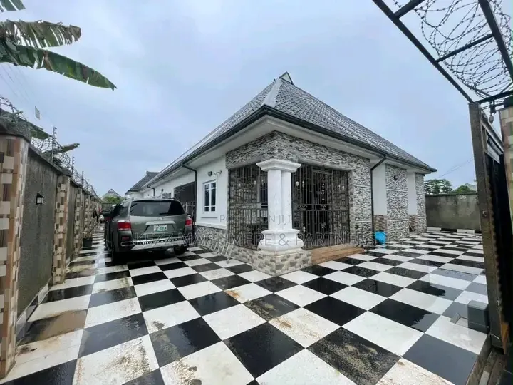 4bdrm Bungalow in By Deeper Life, Rumuoparali for sale in Rumuoparali