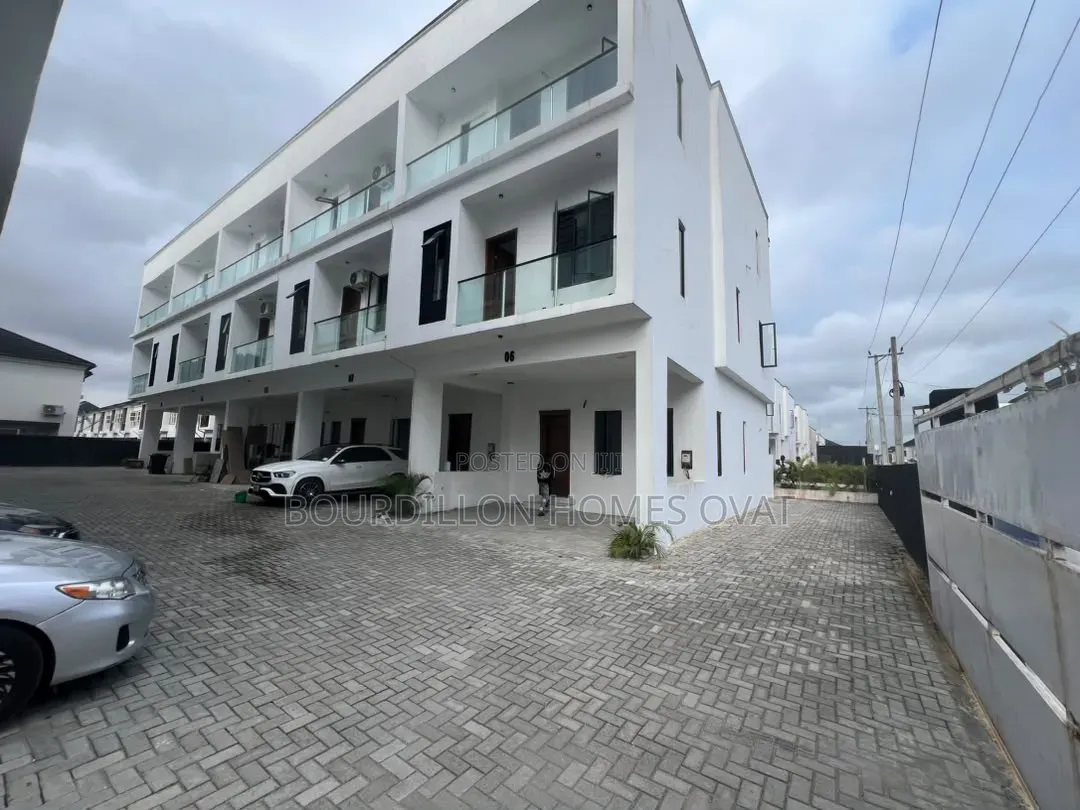 4bdrm Duplex in Orchid Lekki Lagos for rent in Lekki Expressway