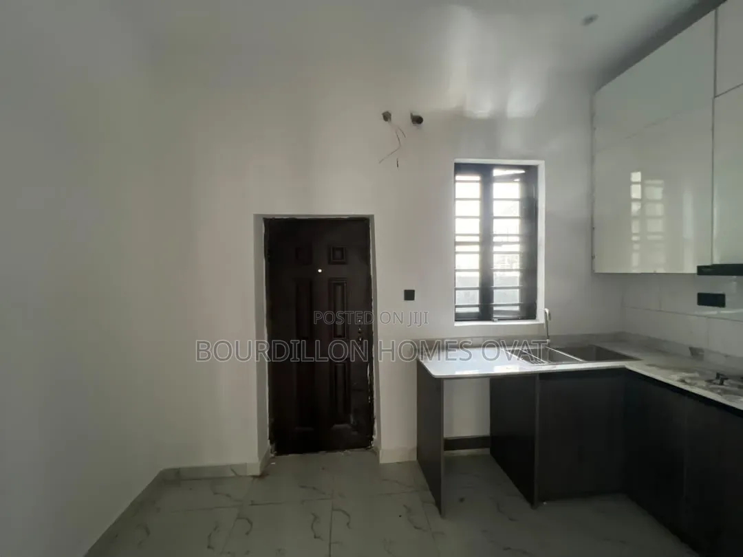 4bdrm Duplex in Orchid Lekki Lagos for rent in Lekki Expressway