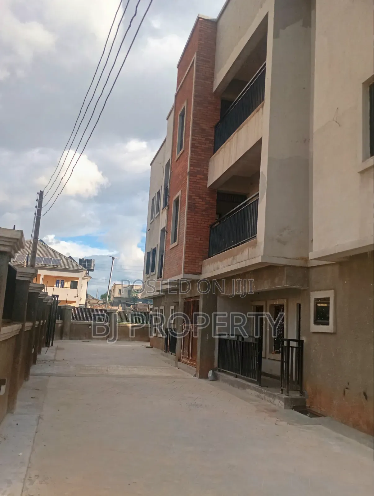 8bdrm Block of Flats in F O 1, Kubwa for sale in Kubwa