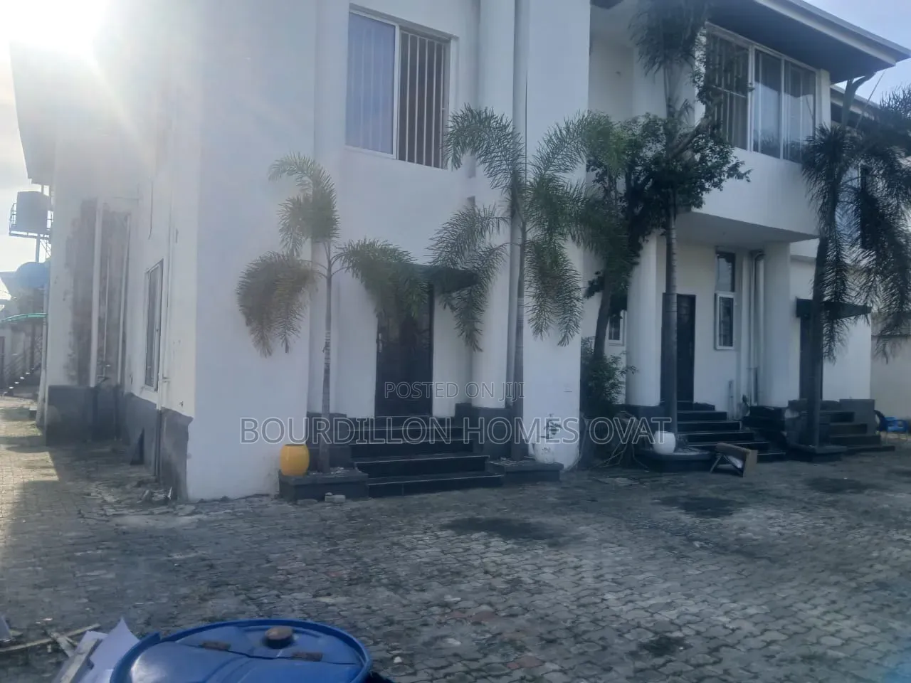 20bdrm House in Lekki Phase 1 for rent in Lekki Phase 1