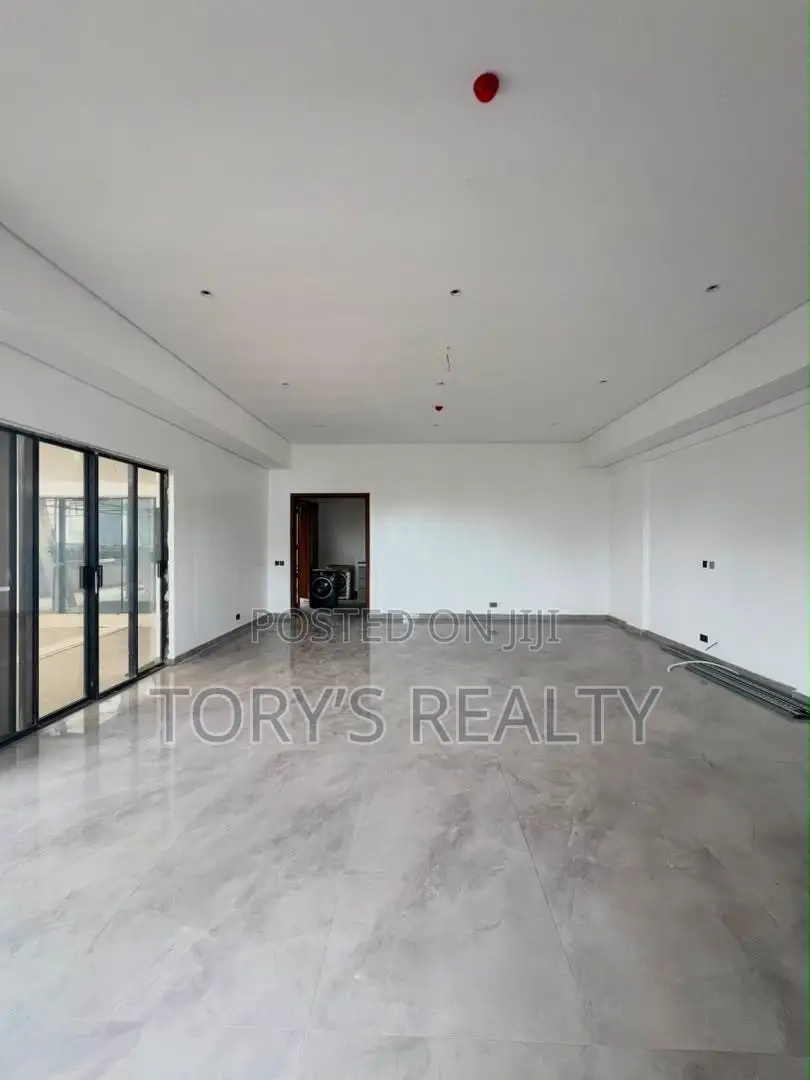 4bdrm Penthouse in Old Ikoyi for sale in Old Ikoyi