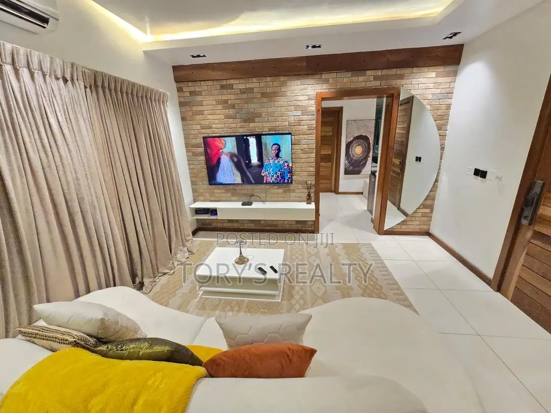 Luxuriously Furnished 1 Bedroom Apartment With Pool Ps5 in Lekki Phase 1