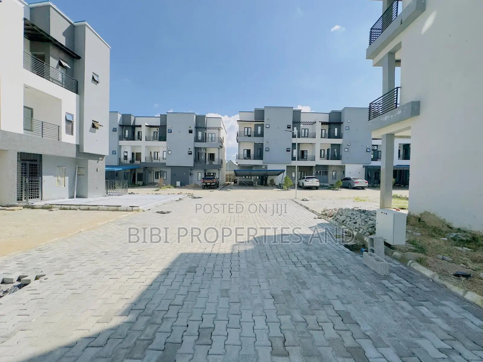 4bdrm Townhouse/Terrace in Life Camp for sale in Life Camp