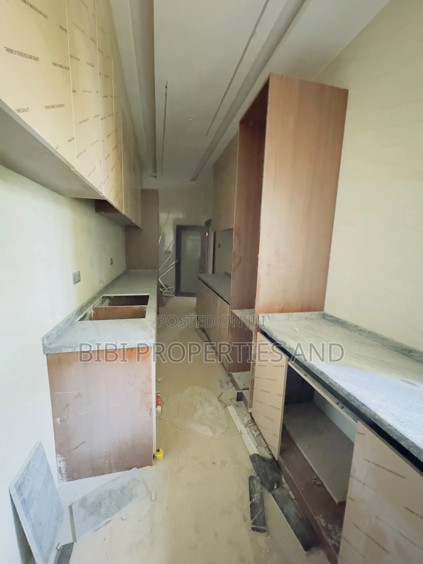 3bdrm Block of Flats in Wuye for sale in Wuye