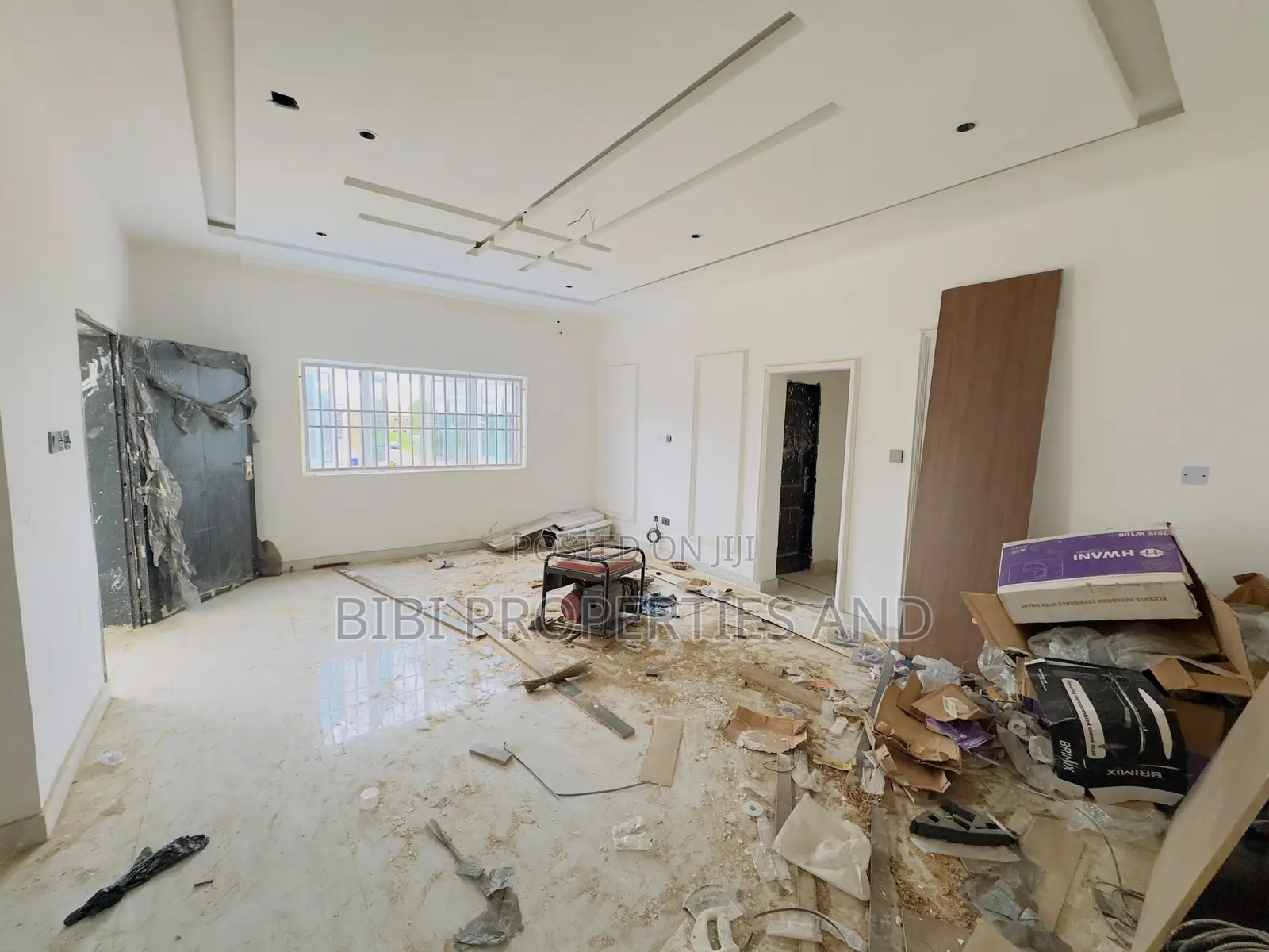 3bdrm Block of Flats in Wuye for sale in Wuye