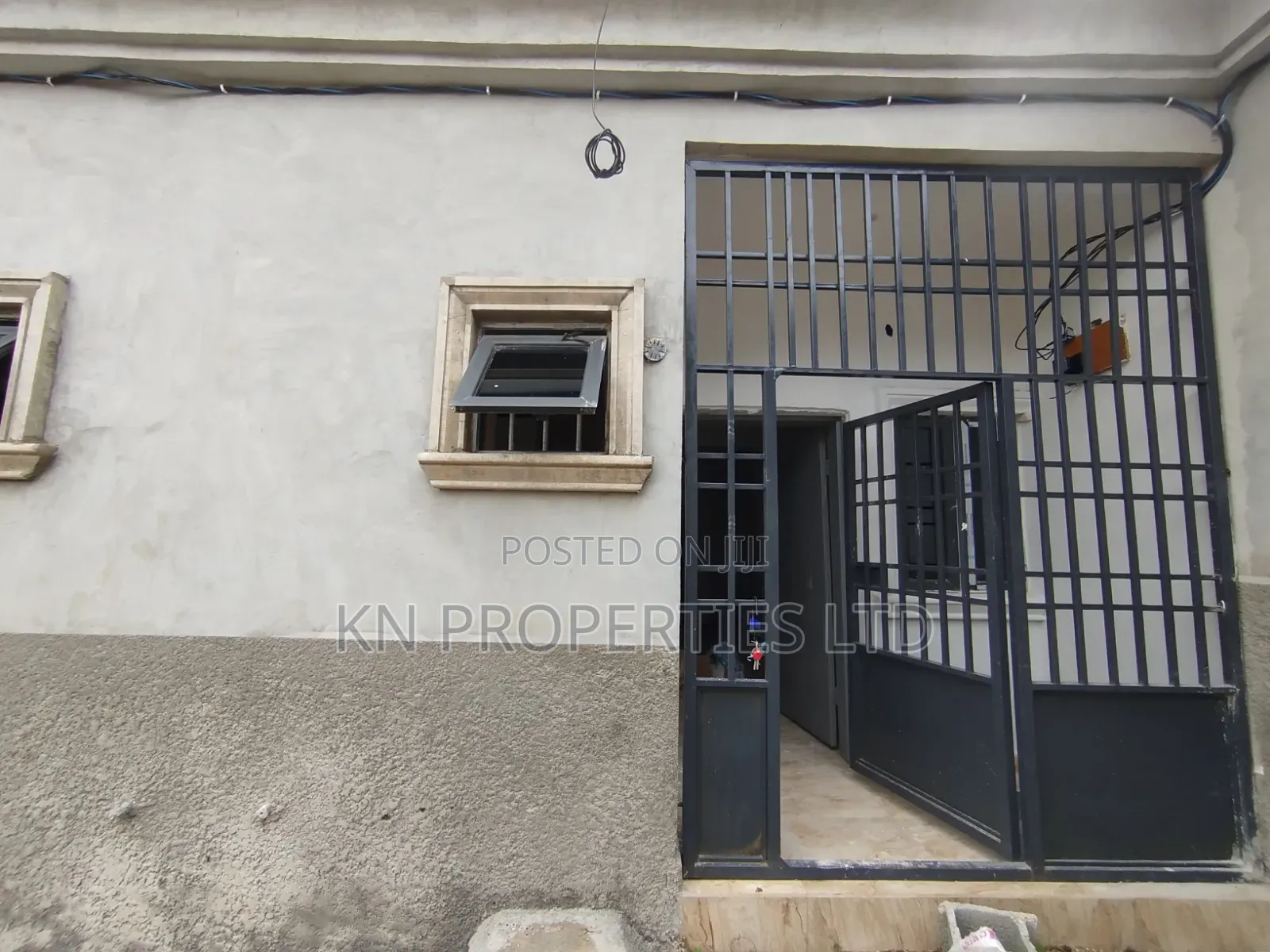 2bdrm Bungalow in Lugbe Airport Road, FHA for rent in FHA