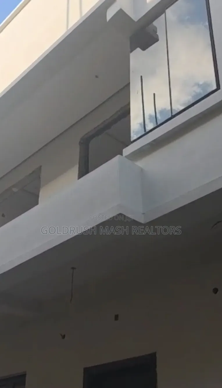 Furnished 3bdrm Townhouse/Terrace in Phase 1/ Gbagada for sale in Phase 1 / Gbagada