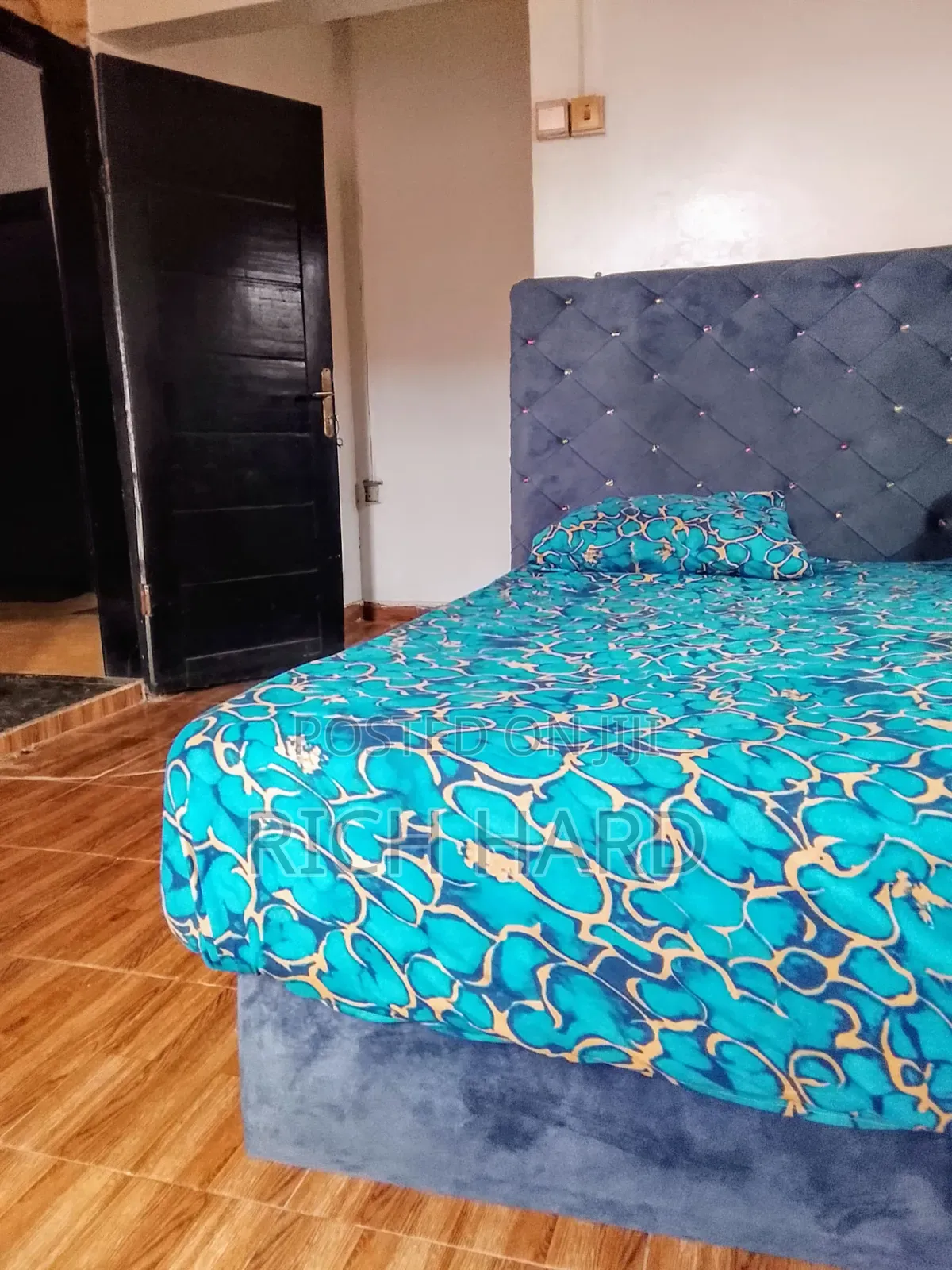 Room in Shared Flat in Ogombo