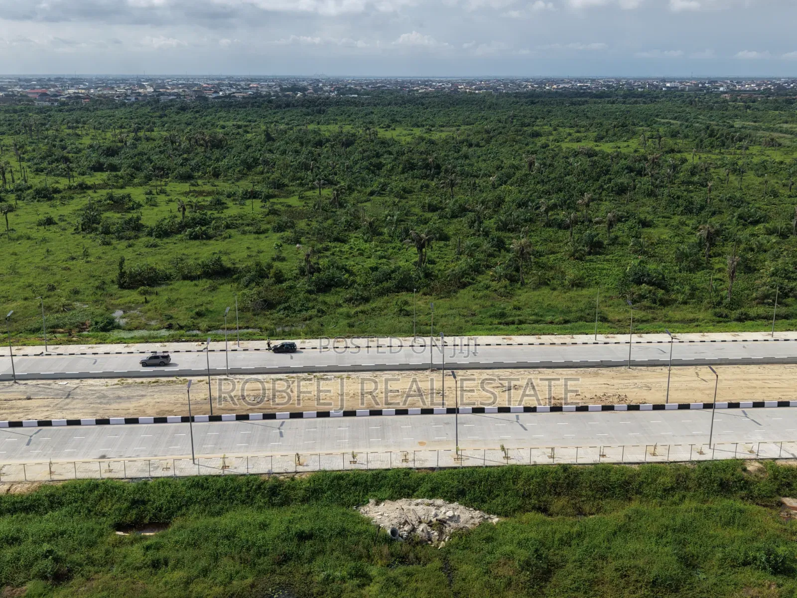 Premium Coastal Road Land for Sale Ogombo, Lagos in Ogombo
