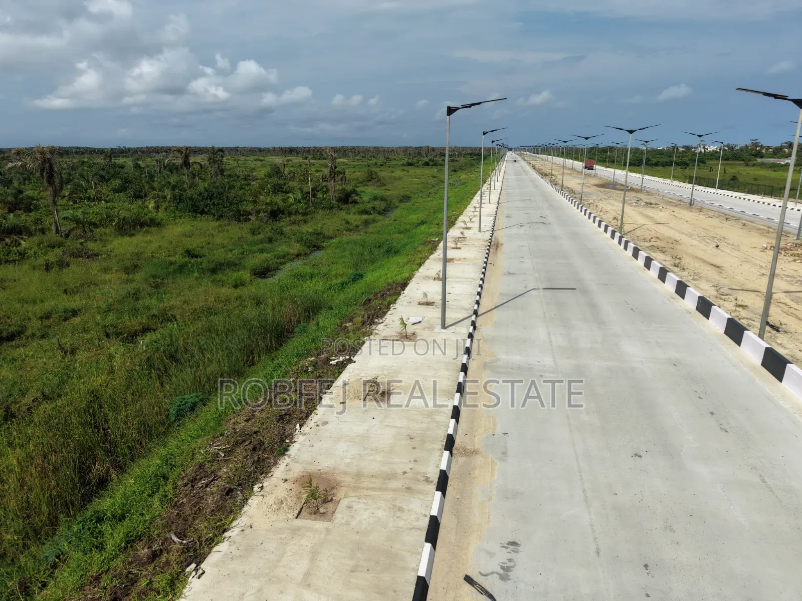 Premium Coastal Road Land for Sale Ogombo, Lagos in Ogombo