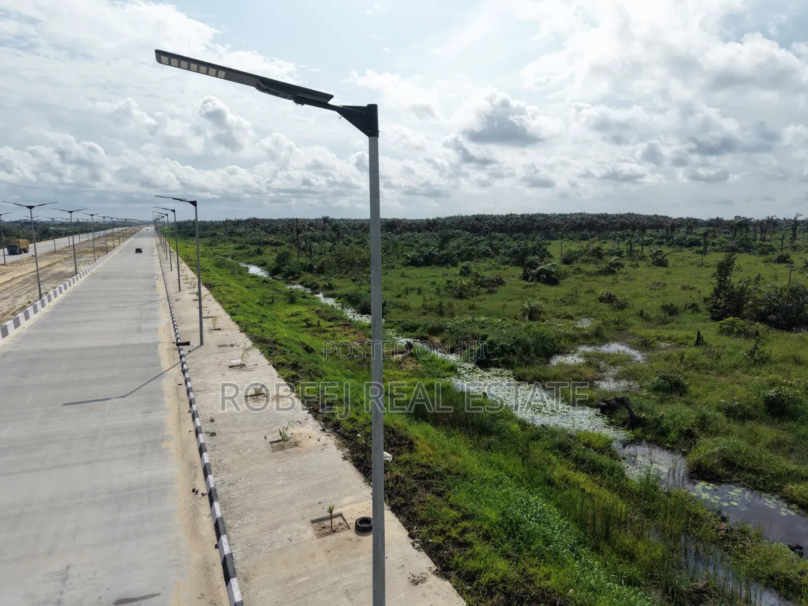 Premium Coastal Road Land for Sale Ogombo, Lagos in Ogombo