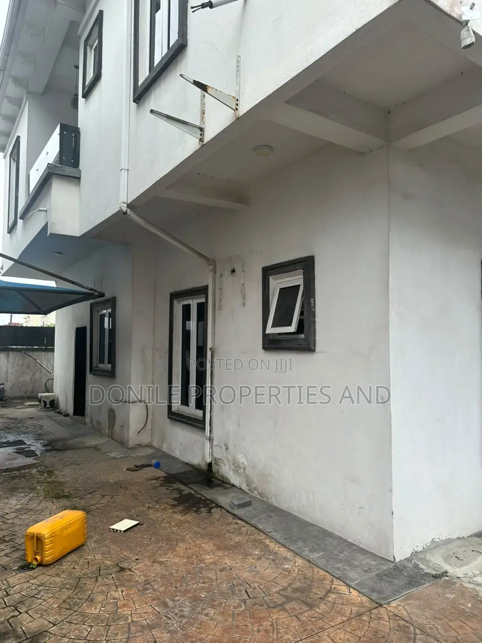 5bdrm Duplex in Osapa London for sale in Osapa london