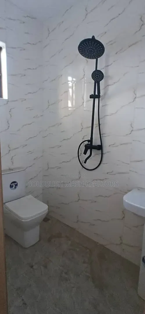 Furnished 3bdrm Block of Flats in Magodo Brooks, Ketu-Ikosi for sale in Ketu-Ikosi