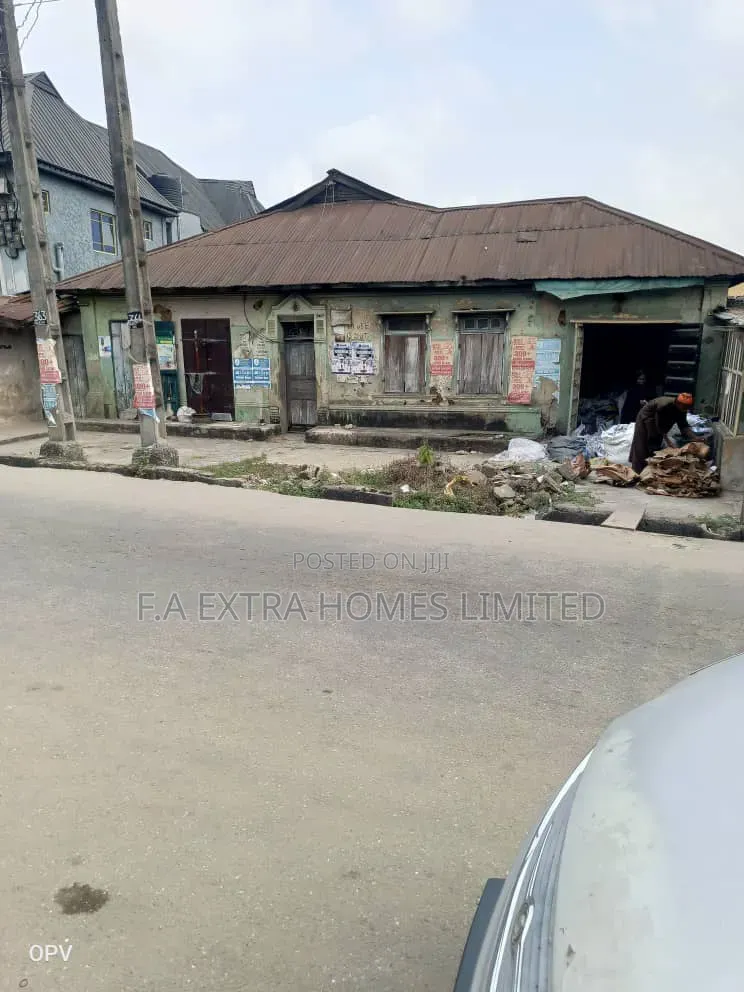 A Plot of Land, Measuring (510 Sqm), Good for Commercial Residential in Shomolu / Shomolu