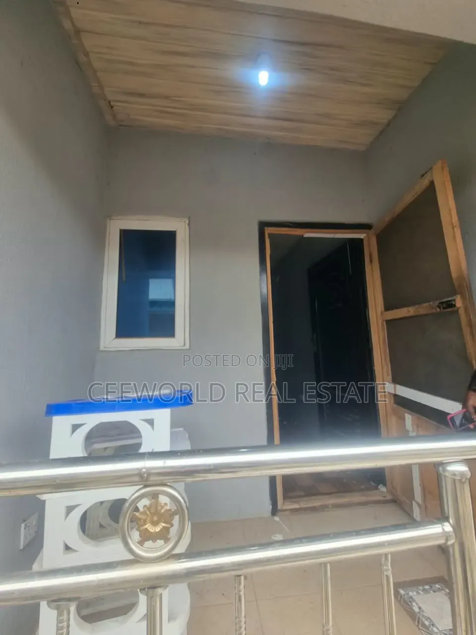 1bdrm Apartment in Ilupeju Estate,, Akala Express for rent in Akala Express