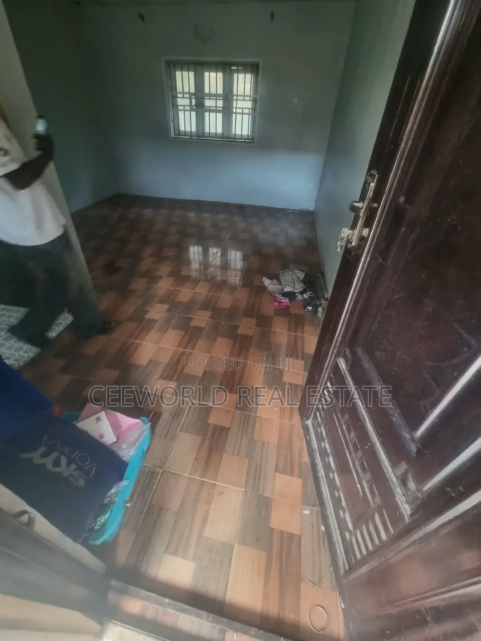 1bdrm Apartment in Ilupeju Estate,, Akala Express for rent in Akala Express