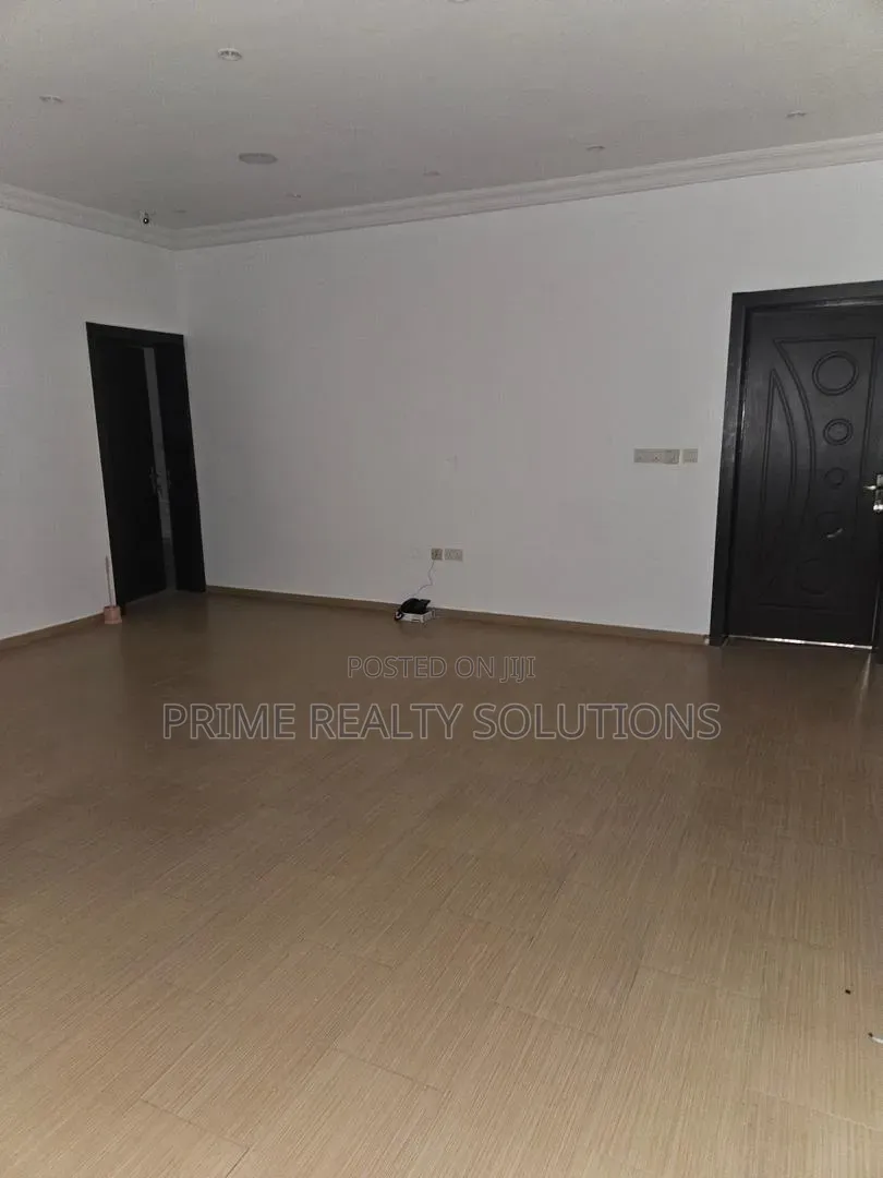 4bdrm Duplex in Lekki Phase 1 for rent in Lekki Phase 1