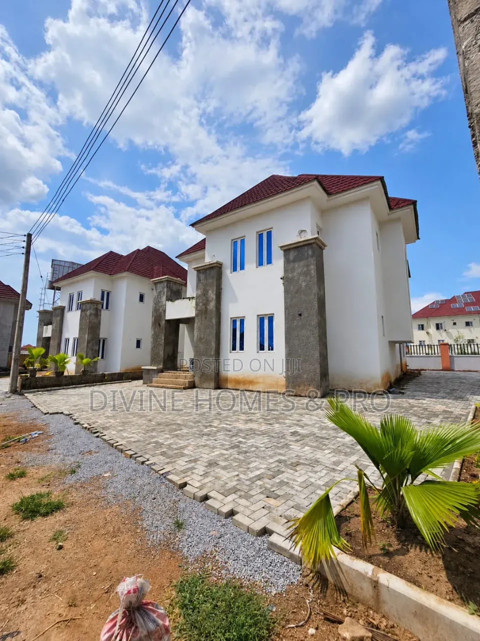4bdrm Duplex in Aviation Estate, Kiami for sale in Kiami
