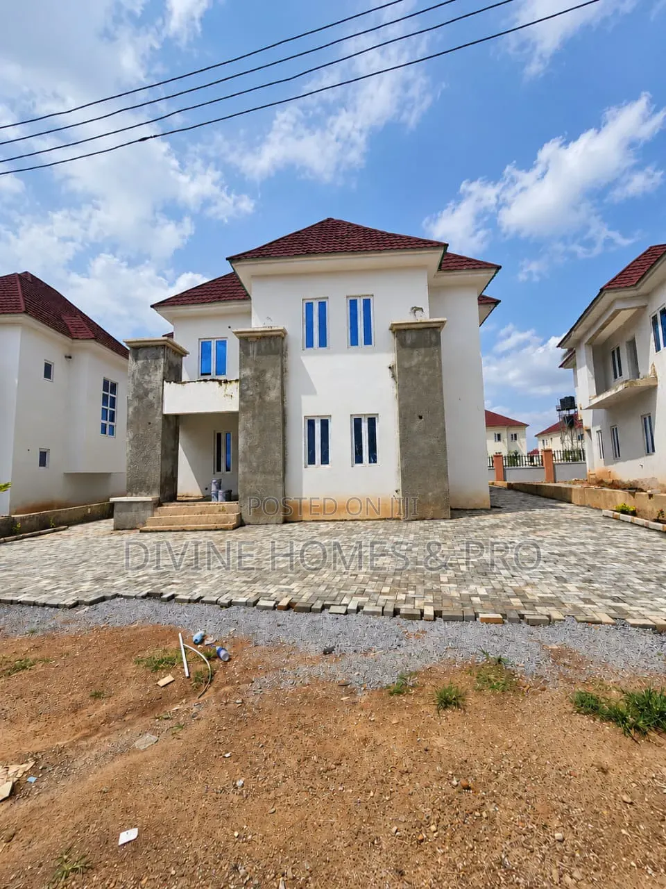 4bdrm Duplex in Aviation Estate, Kiami for sale in Kiami