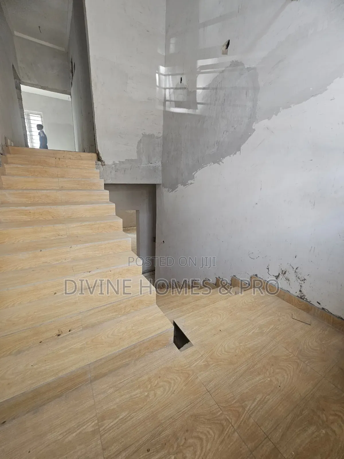 4bdrm Duplex in Aviation Estate, Kiami for sale in Kiami