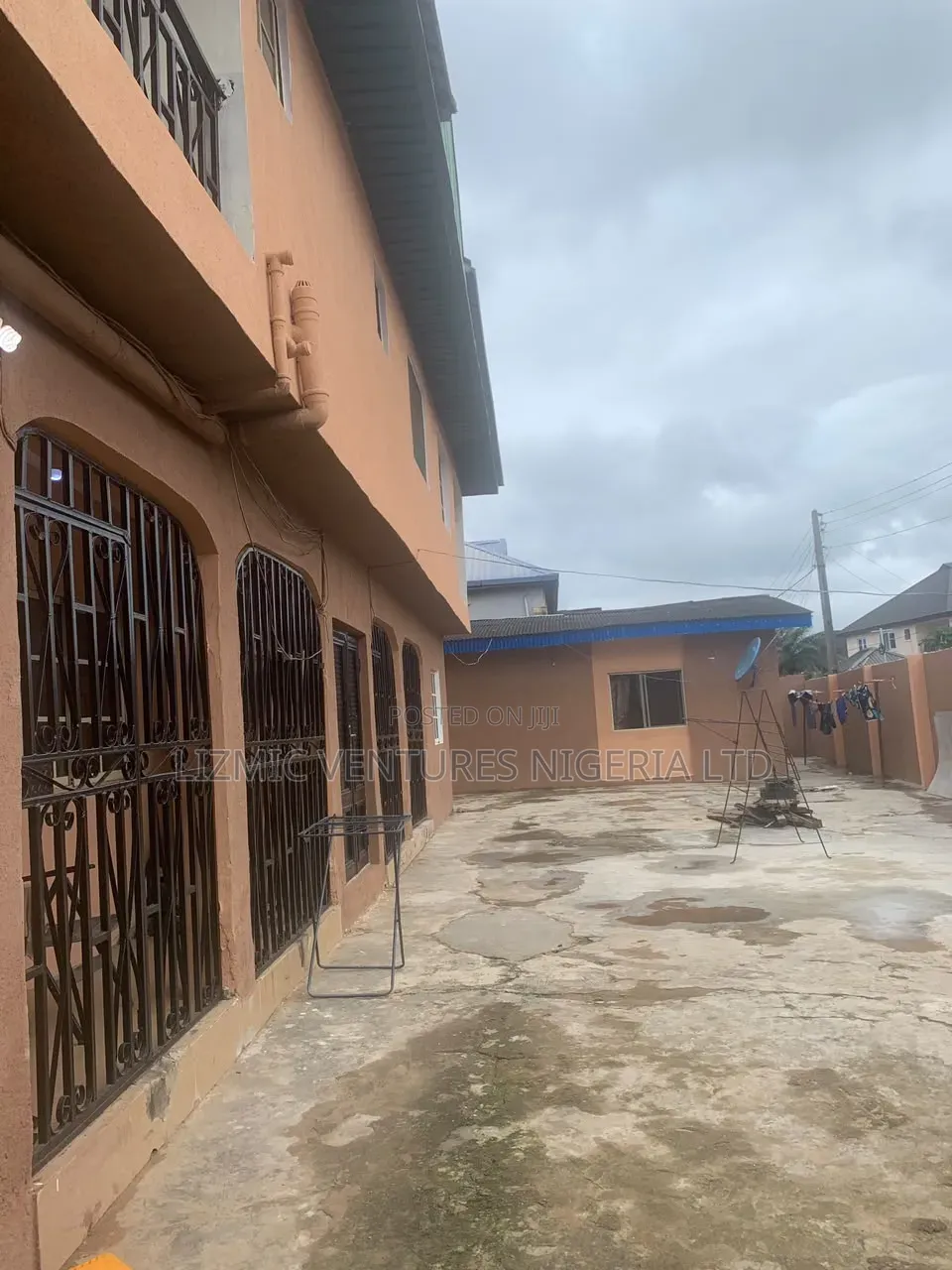 2bdrm Block of Flats in Akesan for sale in Akesan