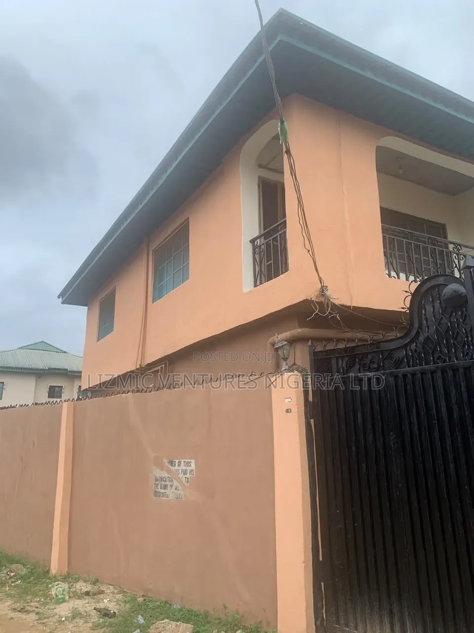 2bdrm Block of Flats in Akesan for sale in Akesan