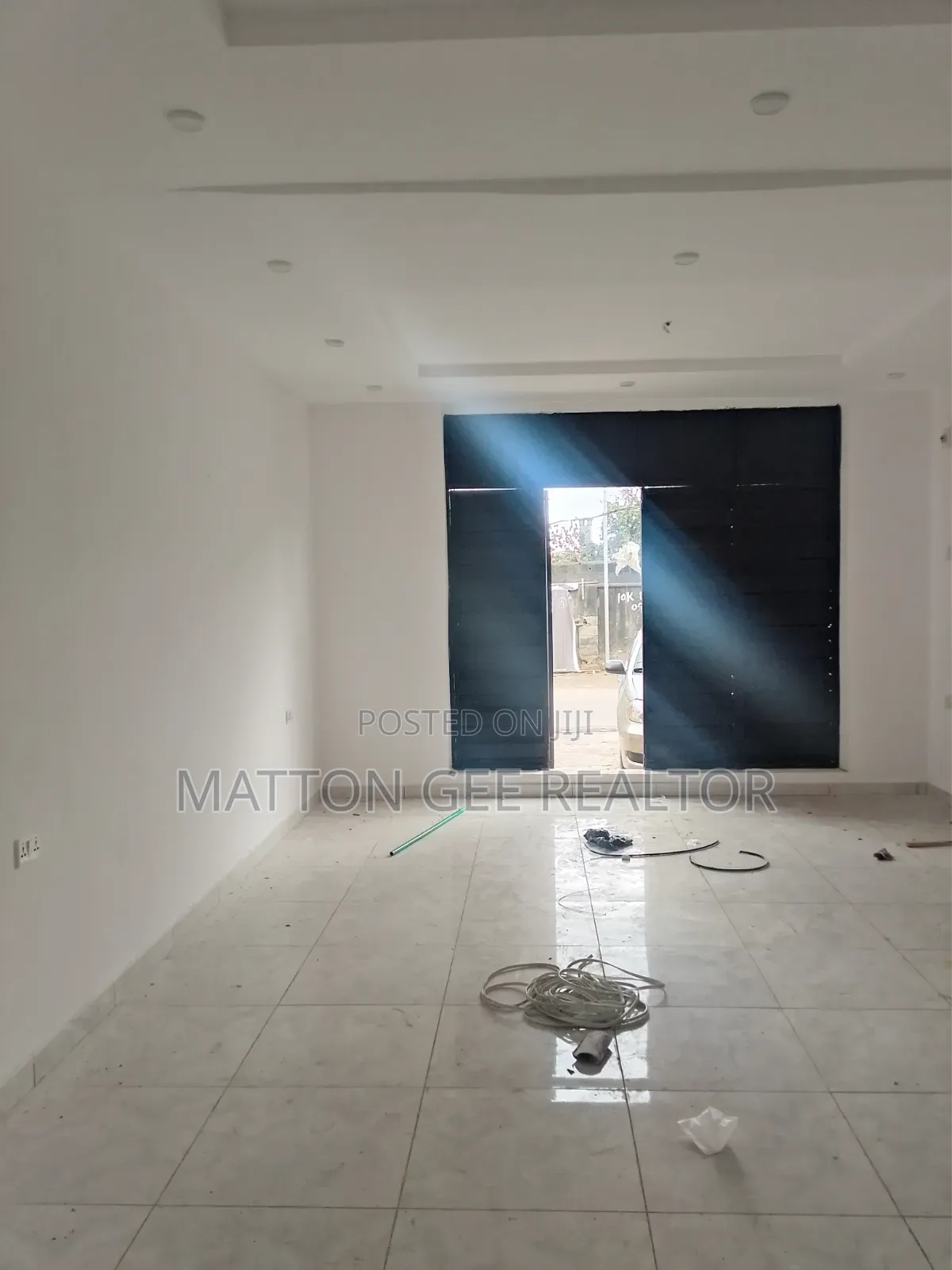 Office Space in Onipanu