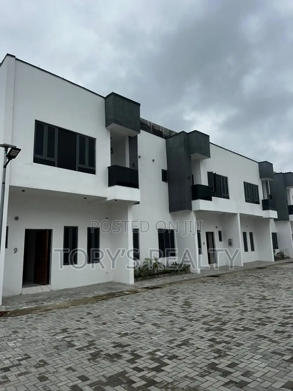 3bdrm Duplex in Lekki Phase 2 for rent in Lekki Phase 2