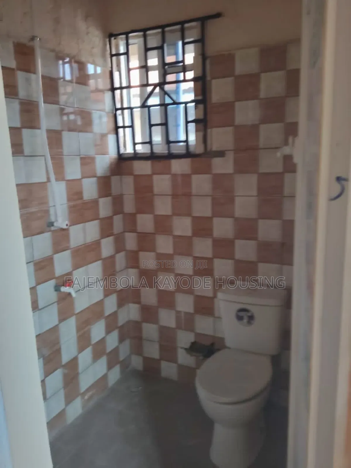 Mini Flat in Eniosa, Akobo for rent in Akobo