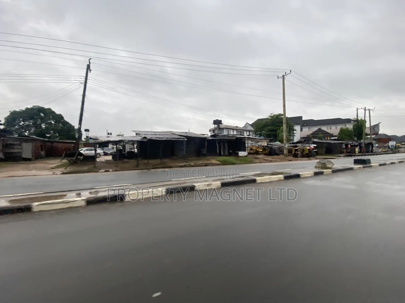 6 Plots of Land for Sale at Aba Road Umuahia in Umuahia