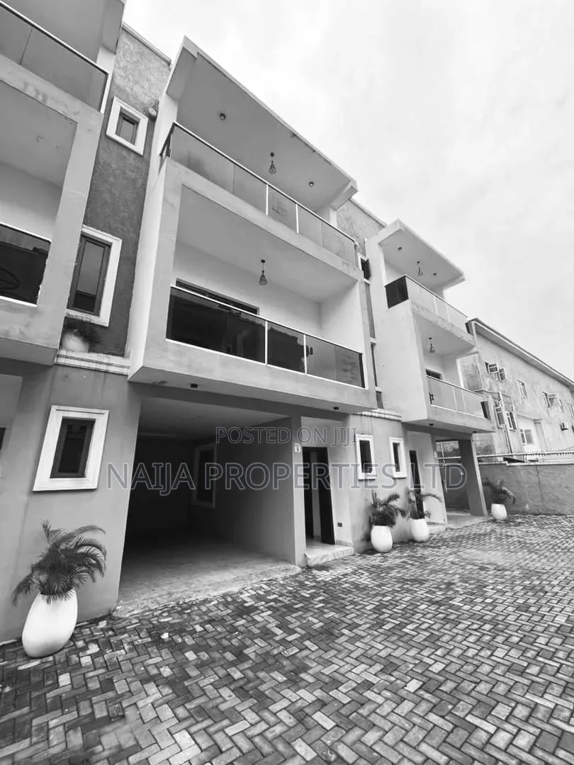 4bdrm Townhouse / Terrace in Ilasan-Ikate for rent in Ilasan