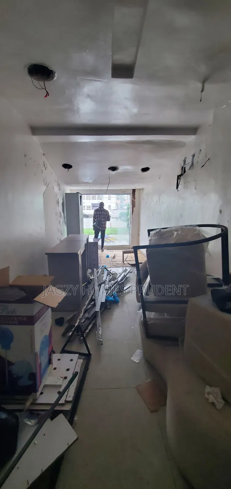 Shop for Rent in Lekki Phase 1
