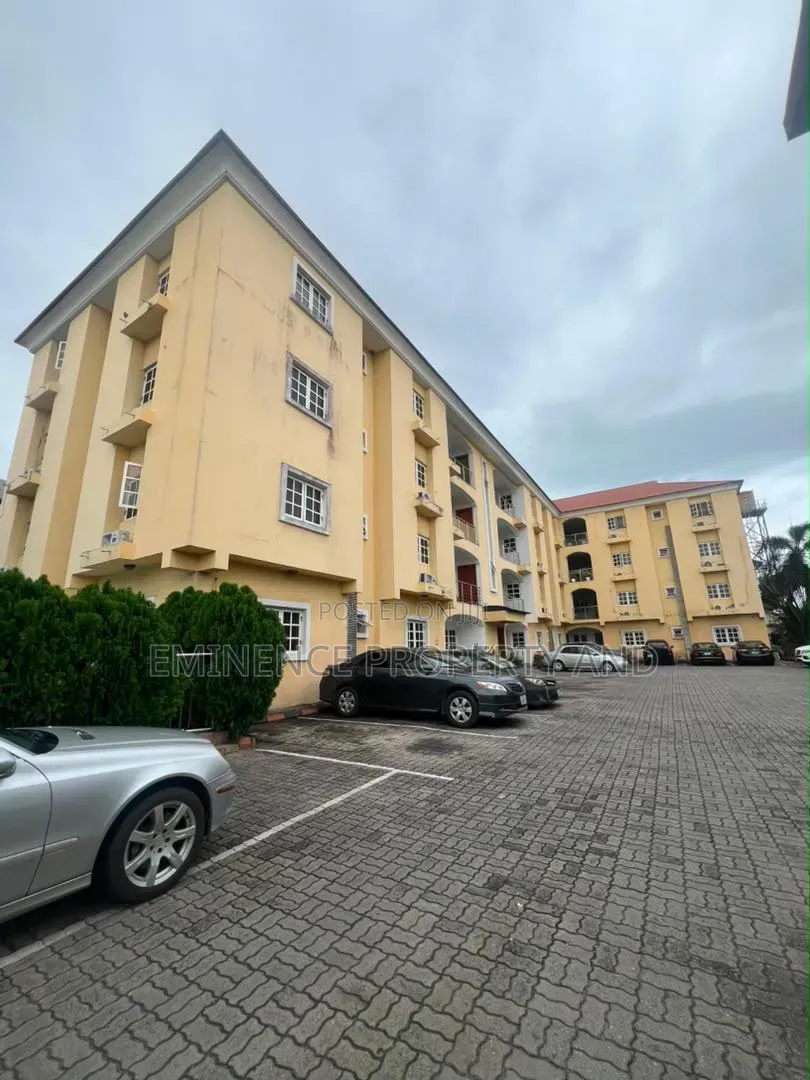 3bdrm Apartment in Lekki Phase 1 for rent in Lekki Phase 1