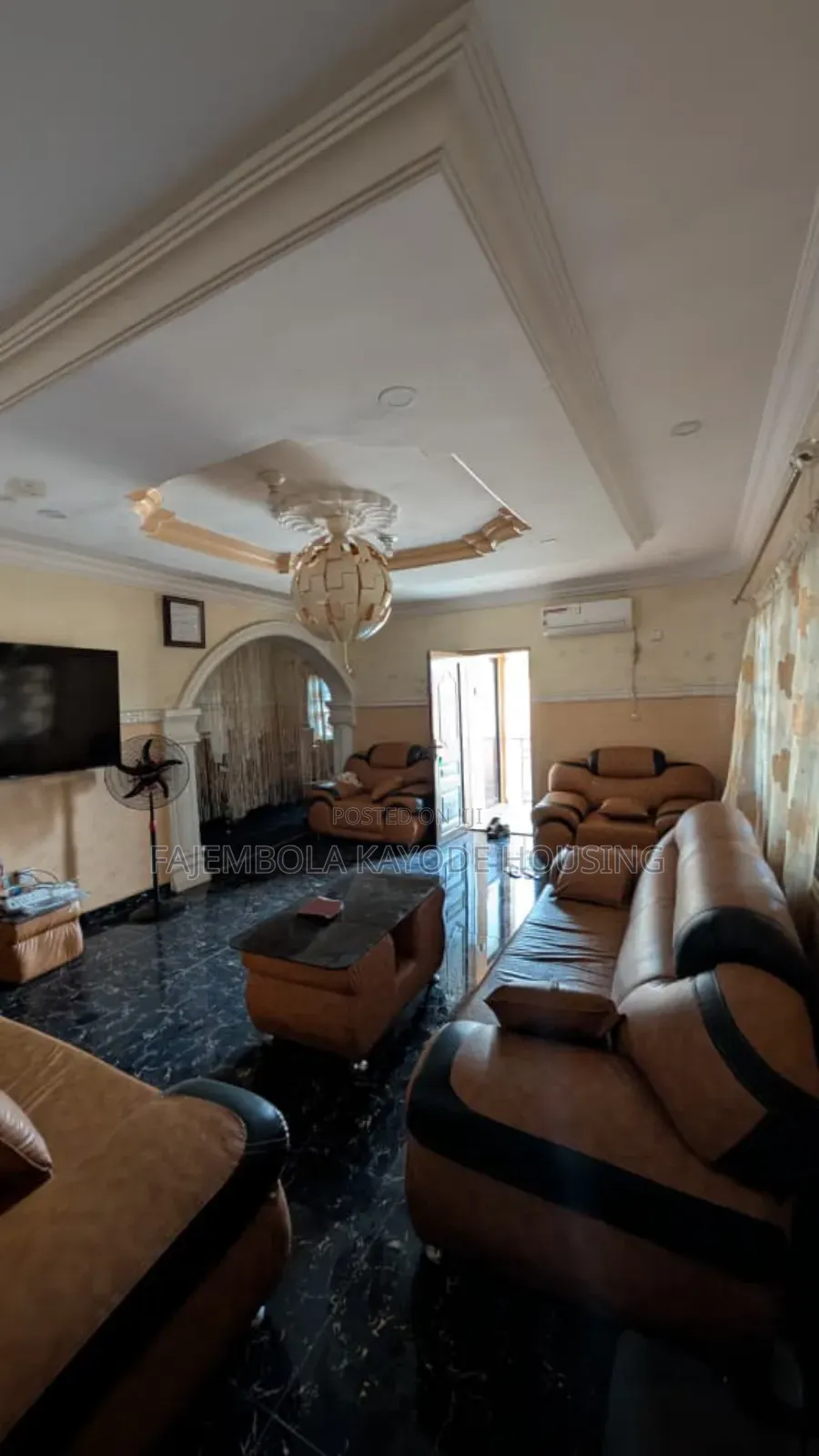 4bdrm Bungalow in Omolaso, Iwo Road for sale in Iwo Road