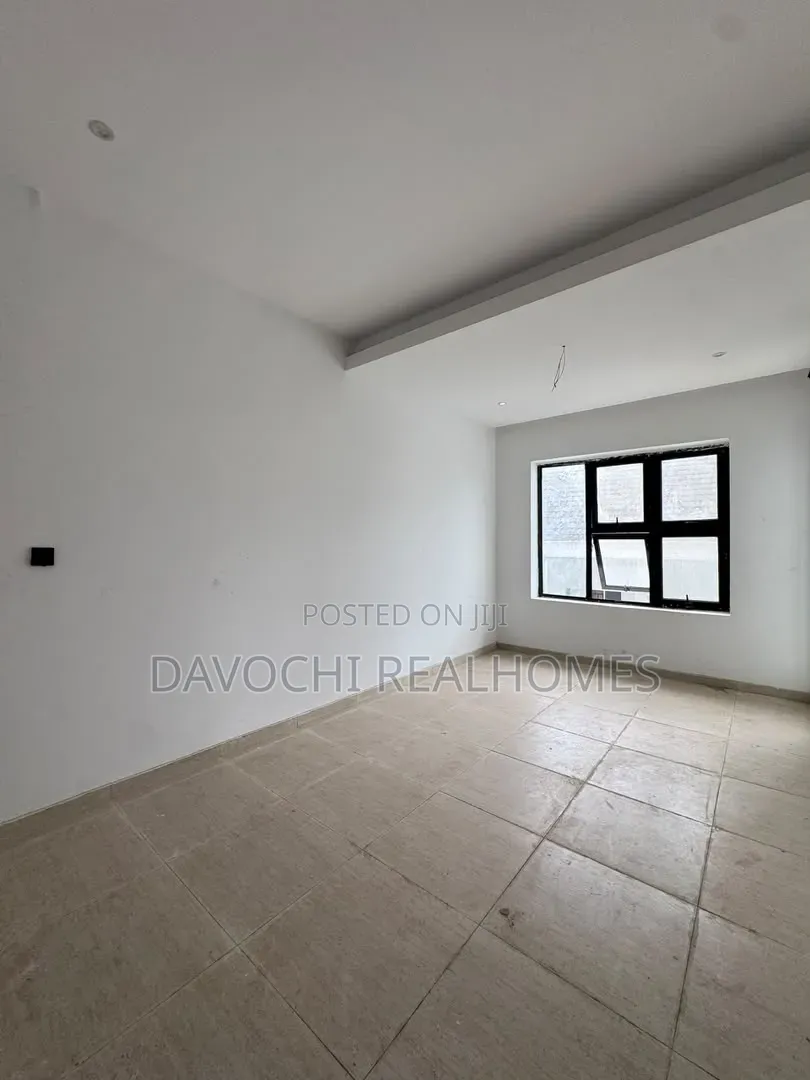 3bdrm Maisonette in Lekki Phase 1 for sale in Lekki Phase 1
