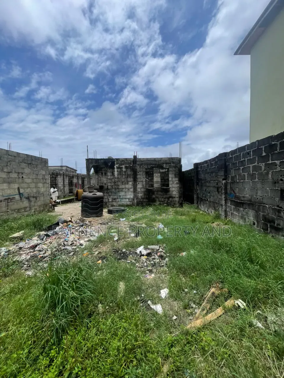 Half Plot of Land Facing Lekki Epe Expressway in Lekki Expressway