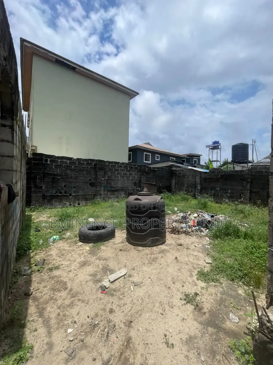 Half Plot of Land Facing Lekki Epe Expressway in Lekki Expressway