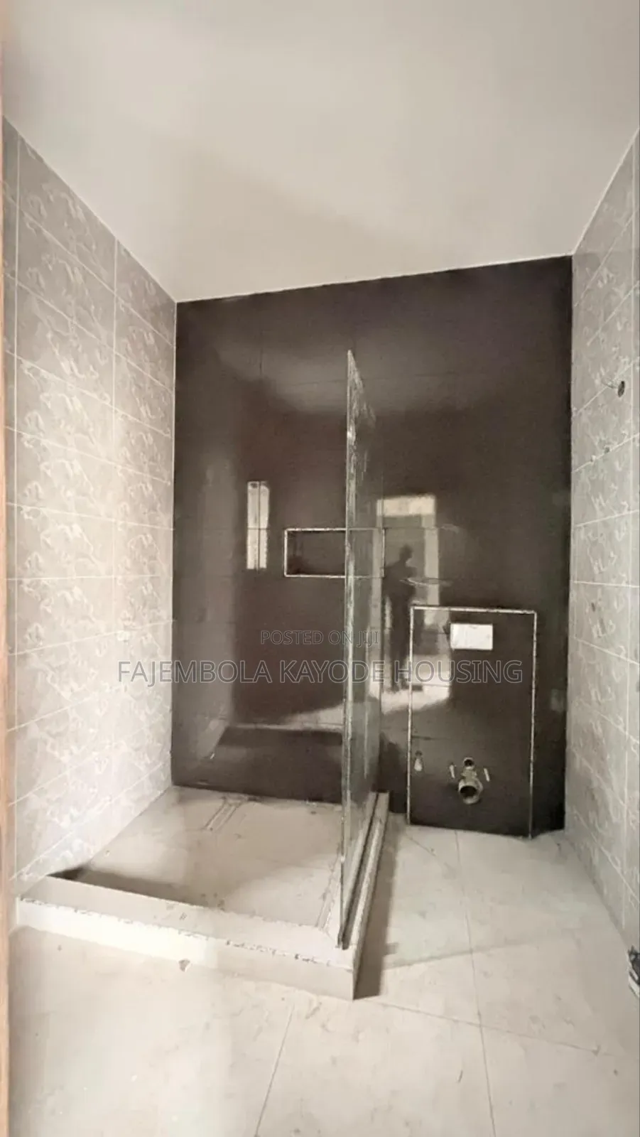 4bdrm Duplex in Carlton Gate, Akobo for sale in Akobo
