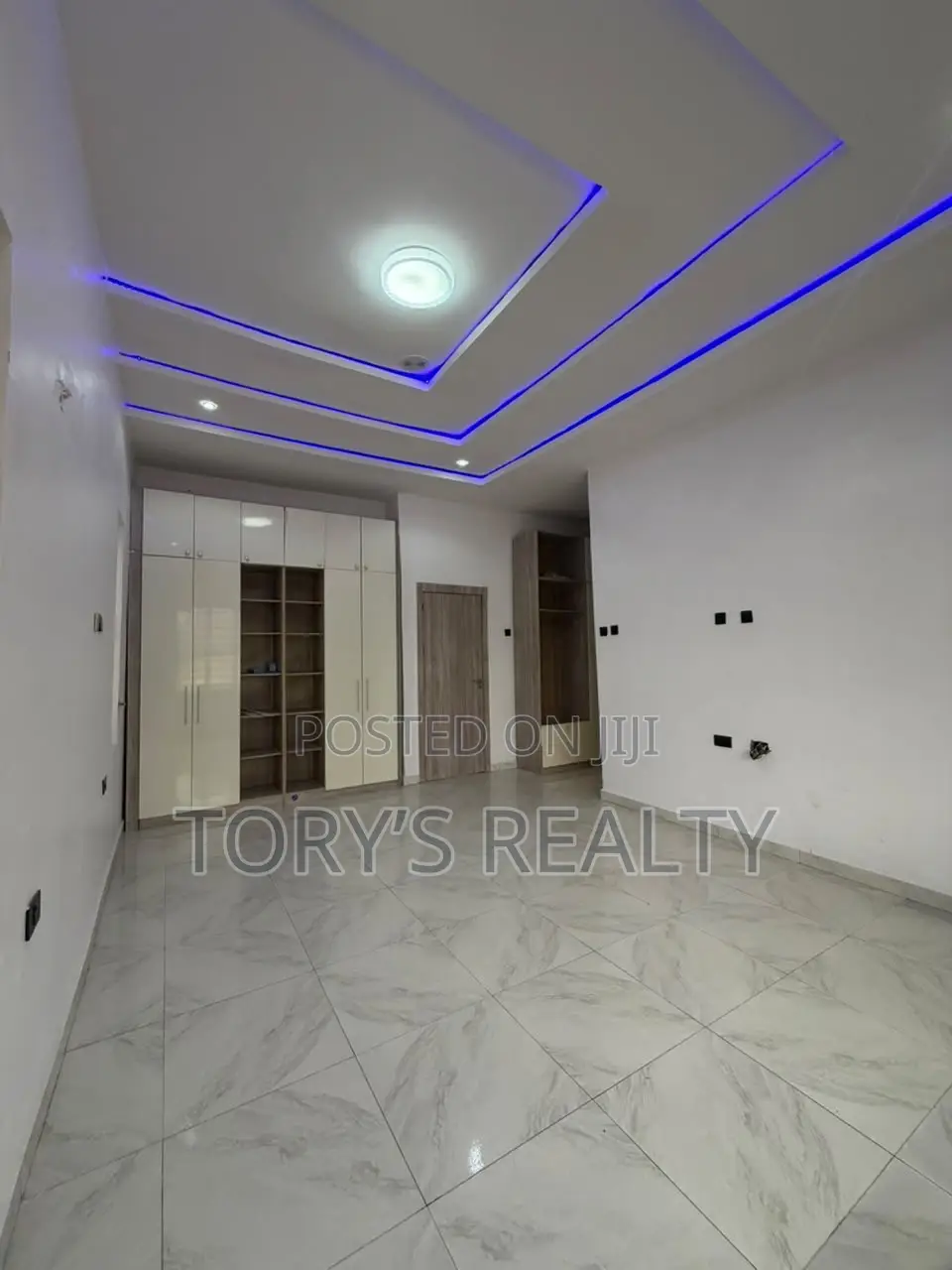 4bdrm Duplex in Ikota for rent in Ikota