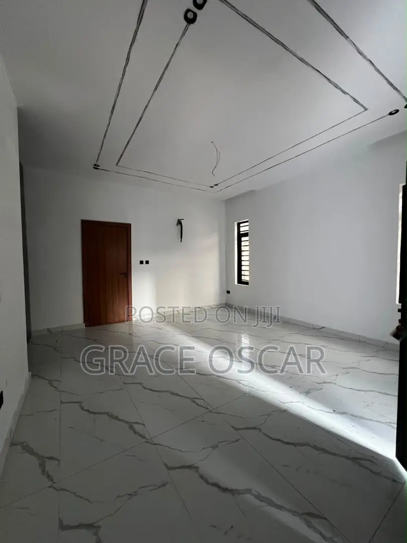4bdrm Duplex in Lekki for sale in Lekki