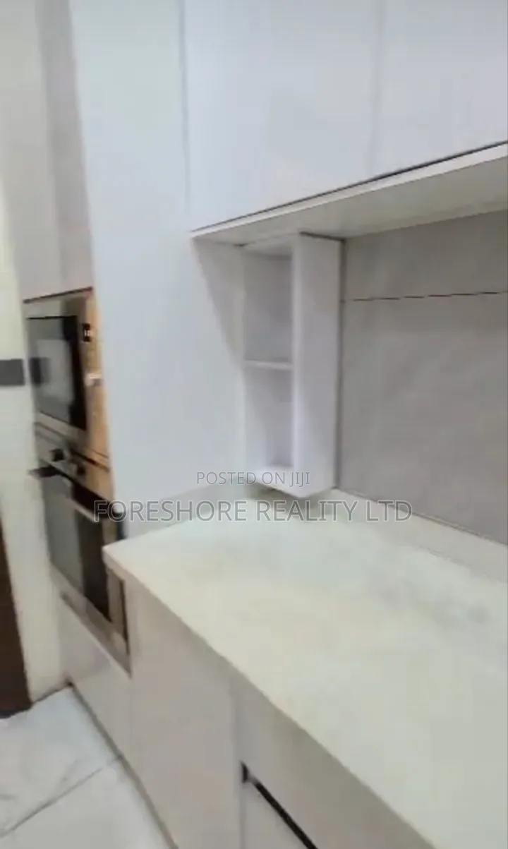 4bdrm Duplex in Ikeja Gra for sale in Ikeja GRA