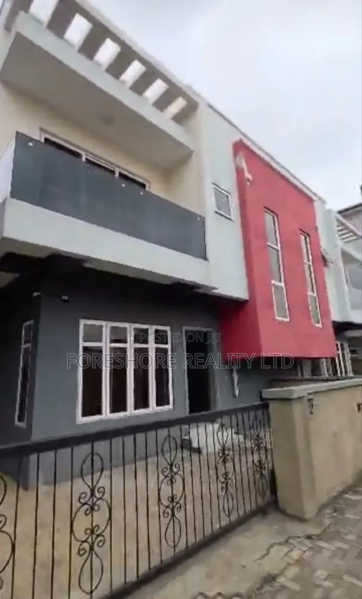 4bdrm Duplex in Ikeja Gra for sale in Ikeja GRA