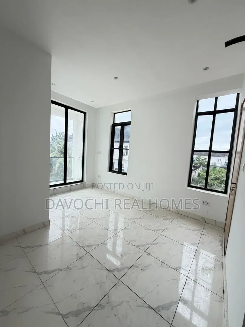 2bdrm Apartment in Ikota for sale in Ikota