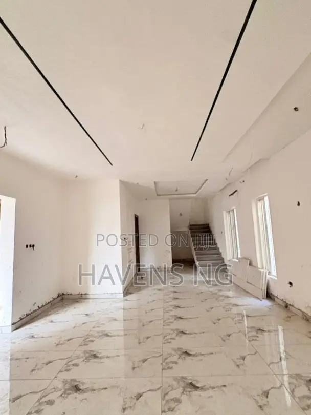 4bdrm Duplex in Akobo for sale in Akobo