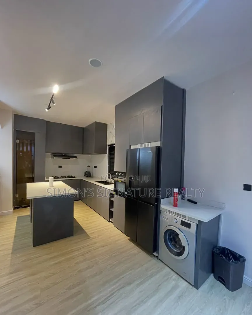 Furnished 4bdrm Duplex in Agungi for rent in Agungi