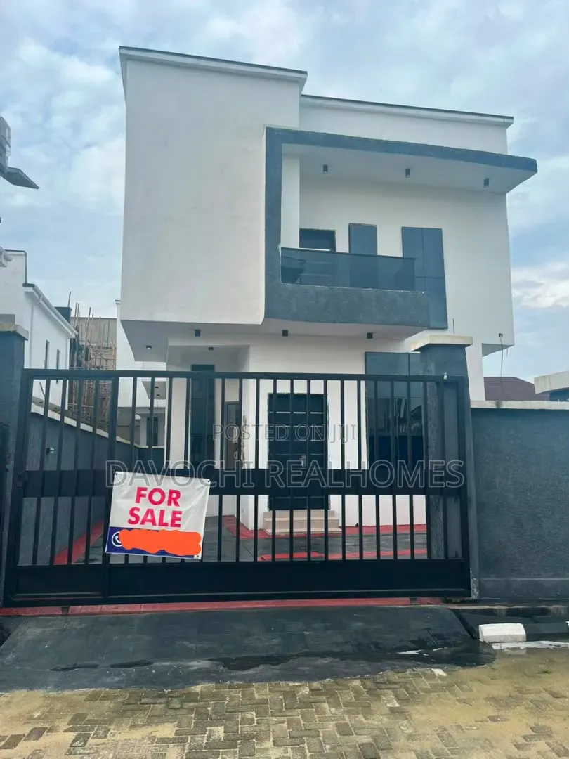 4bdrm Duplex in Sangotedo for sale in Sangotedo