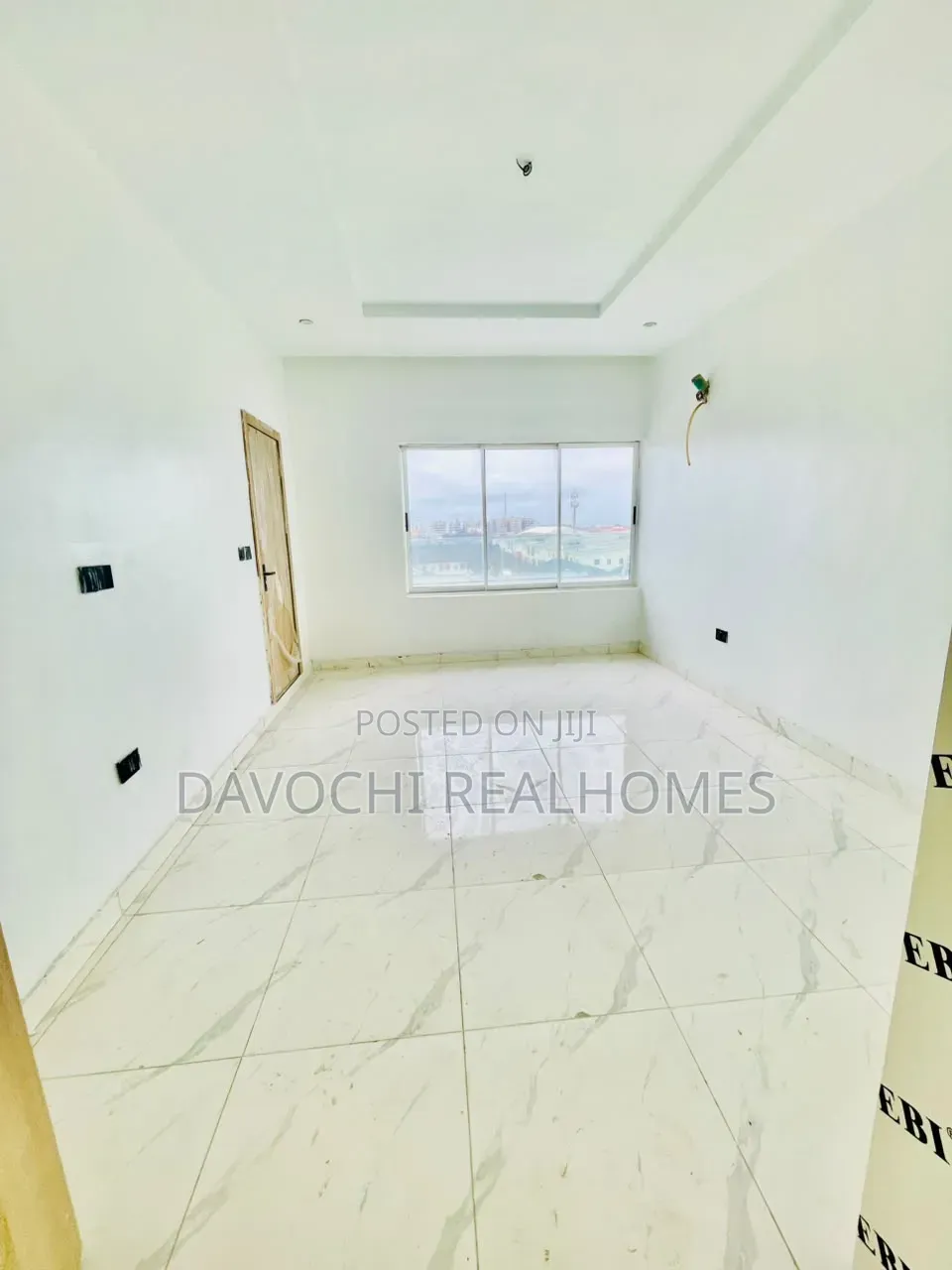 3bdrm Penthouse in Ikate for sale in Ikate