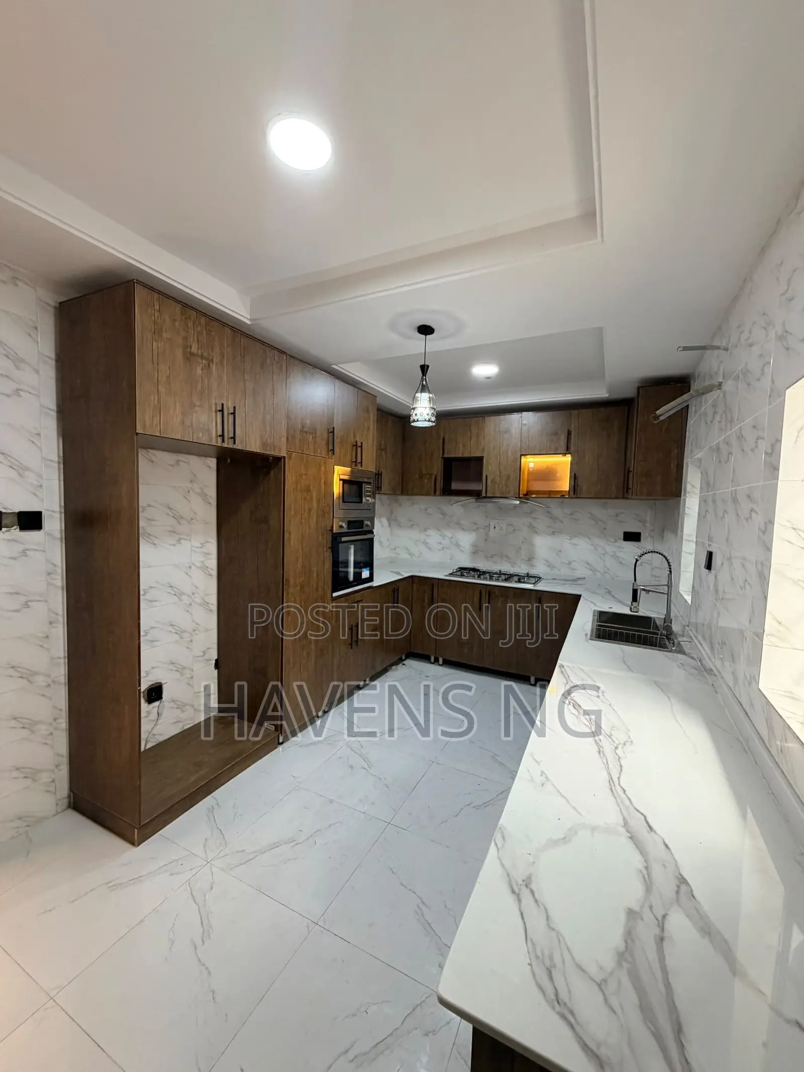 4bdrm Duplex in Akobo for sale in Akobo